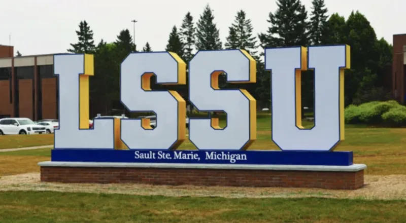 Letter installations finished at LSSU